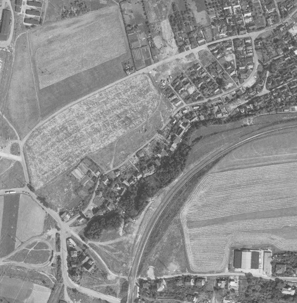 nouzova-kolonie-pod-lesikem-letecky-snimek-1966