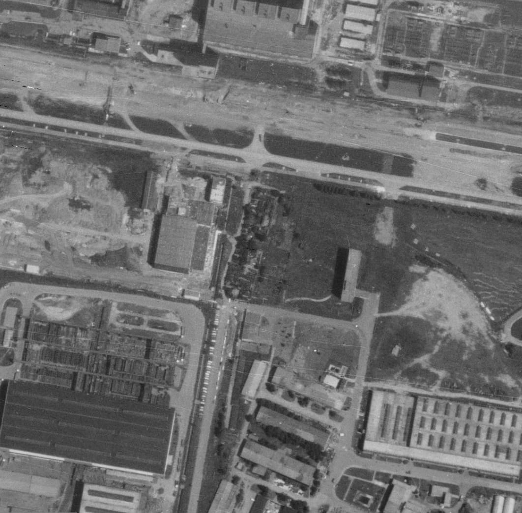 nouzova-kolonie-u-obecni-cihelny-letecky-snimek-1975