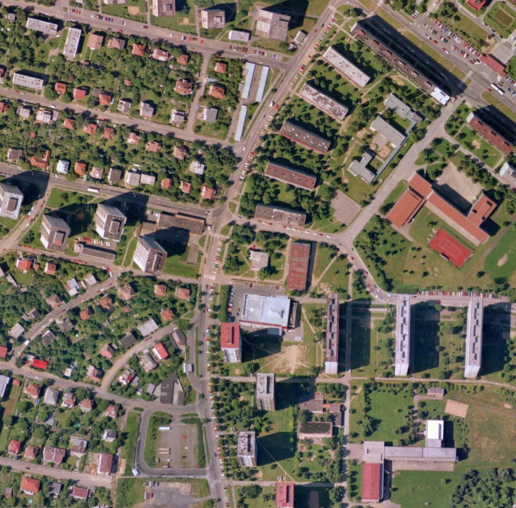 nouzova-kolonie-u-fortovny-letecky-snimek-1996