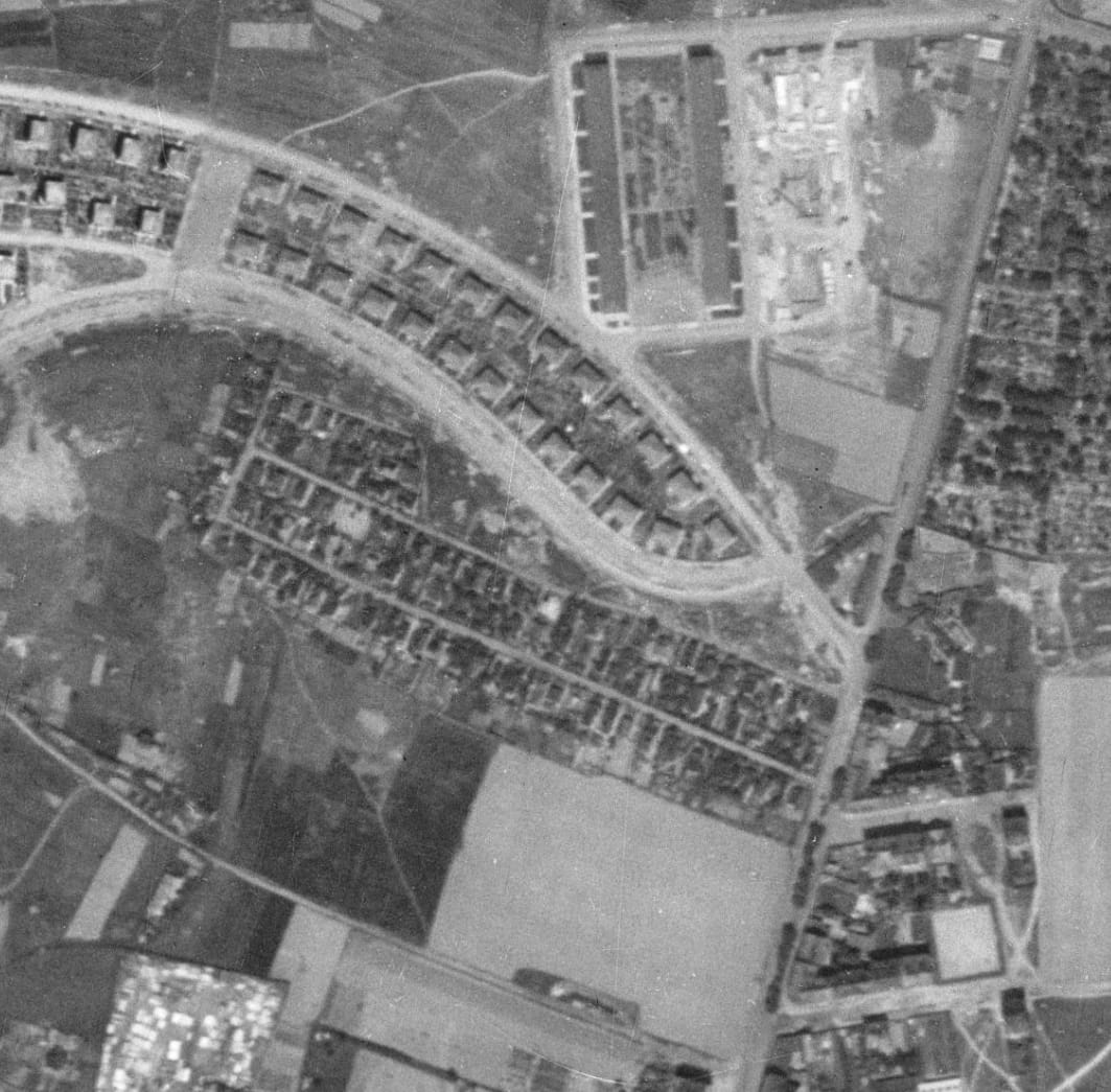 nouzova-kolonie-na-dlouhe-ceste-letecky-snimek-1953