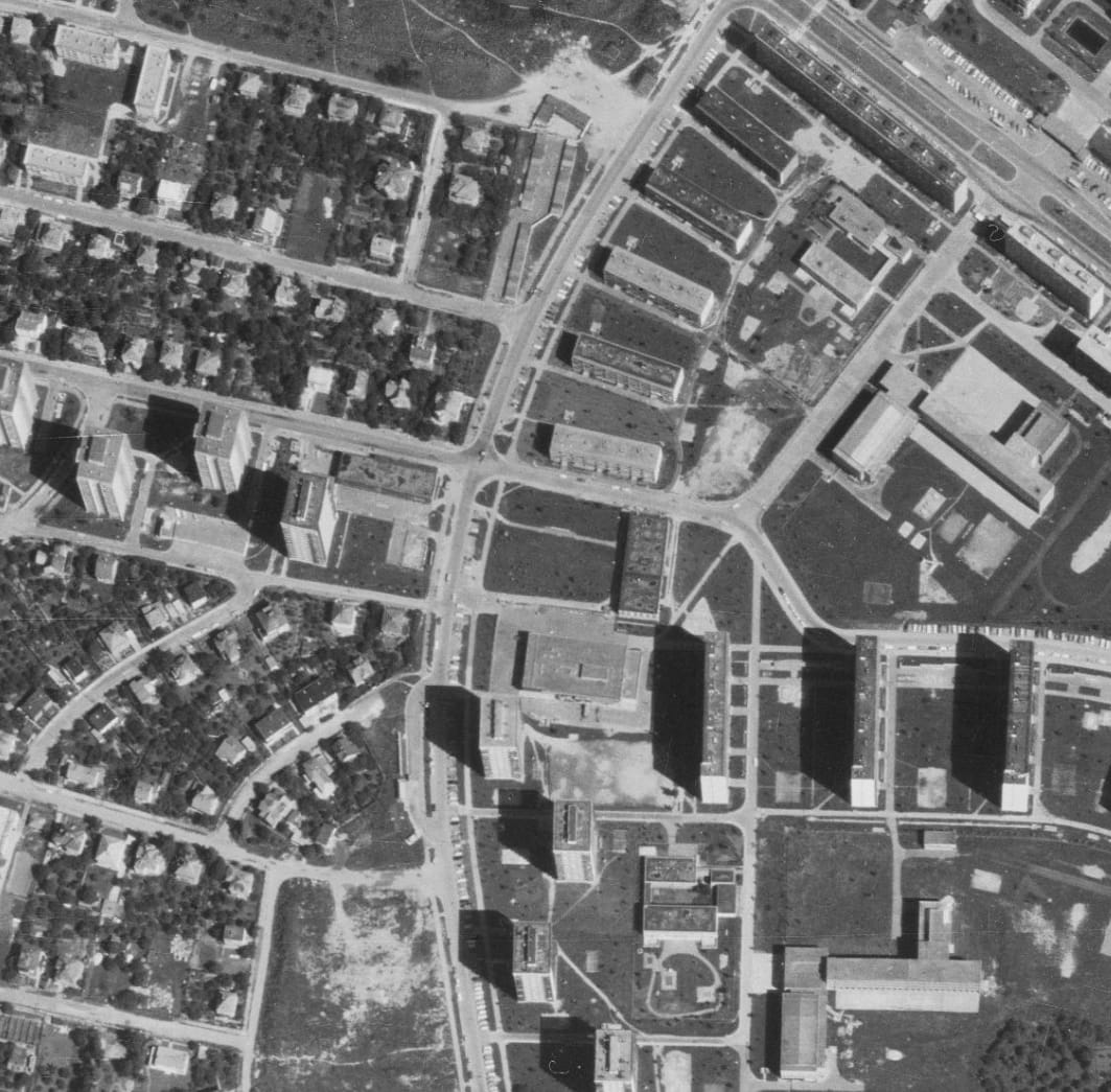 nouzova-kolonie-u-fortovny-letecky-snimek-1975
