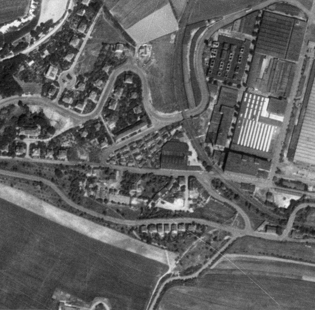 nouzova-kolonie-u-tresorie-letecky-snimek-1953