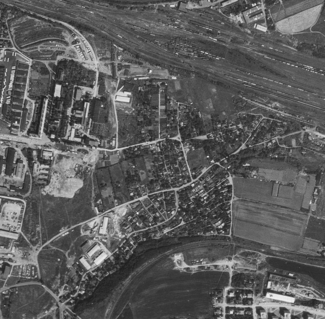 nouzova-kolonie-na-slatinach-letecky-snimek-1975