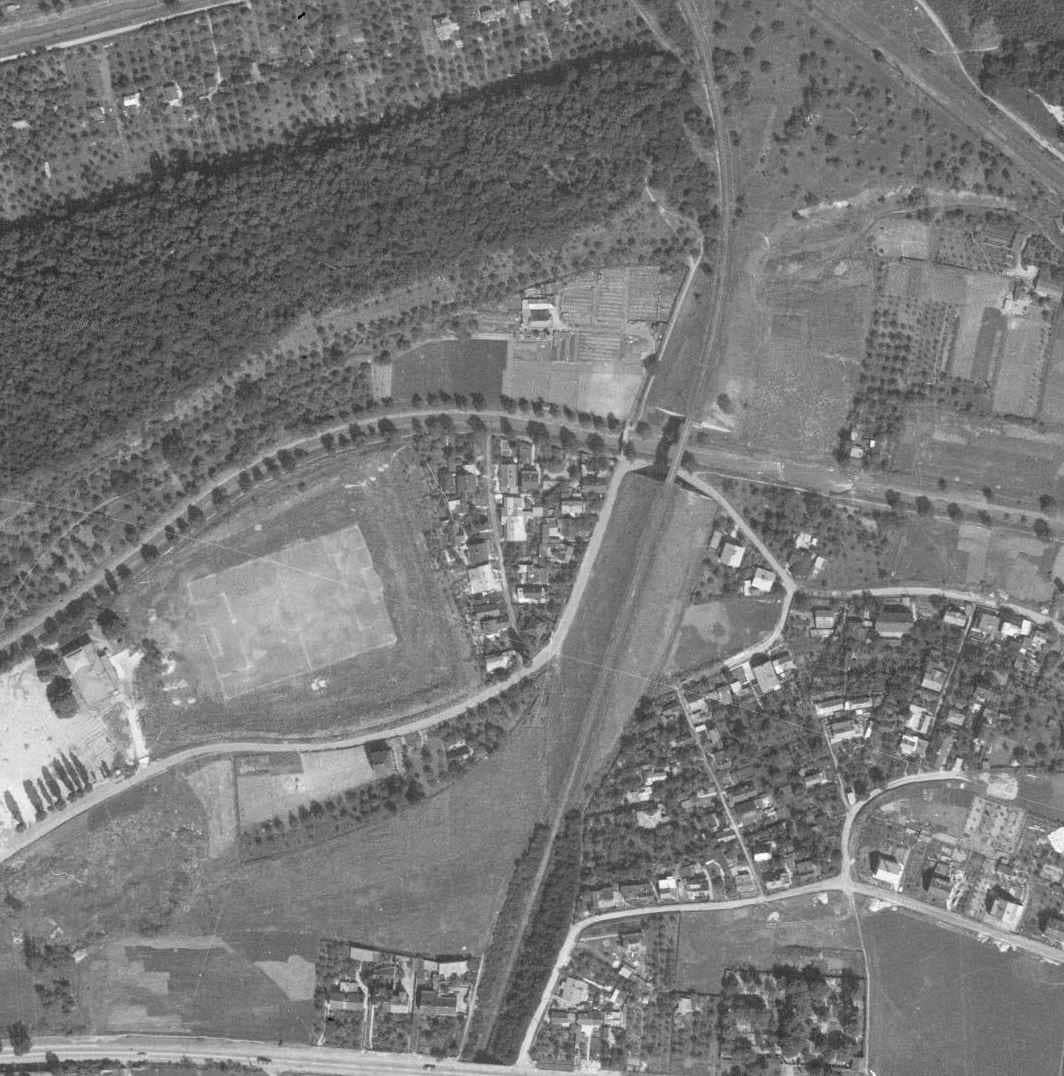 nouzova-kolonie-pred-mostem-letecky-snimek-1966