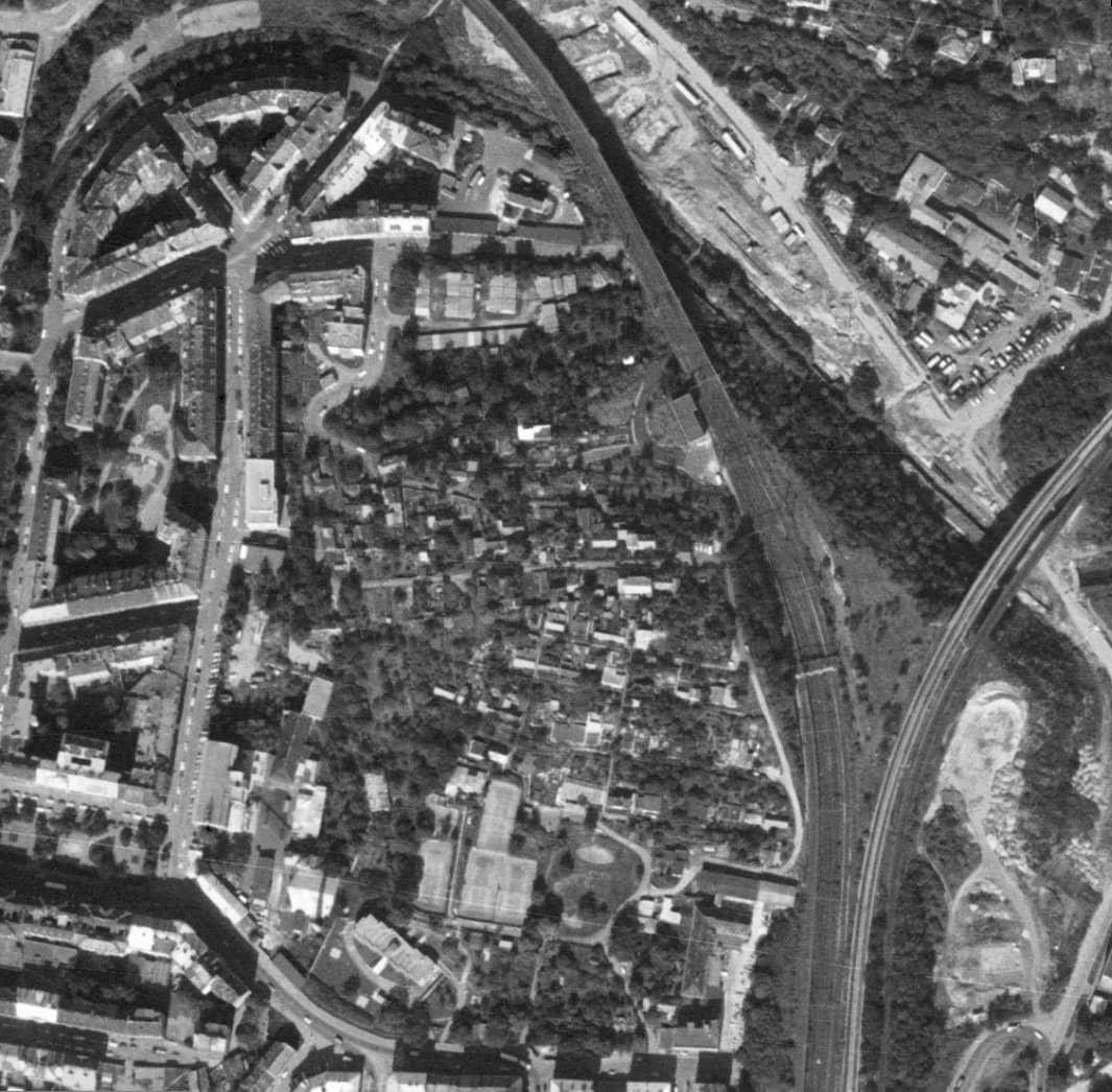 nouzova-kolonie-na-hajku-letecky-snimek-1988