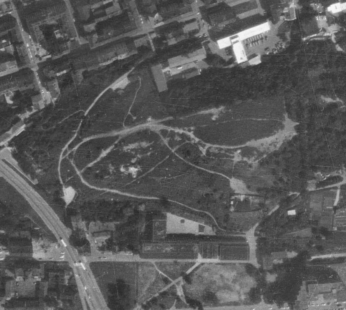 nouzova-kolonie-vrch-sv.-krize-letecky-snimek-1975