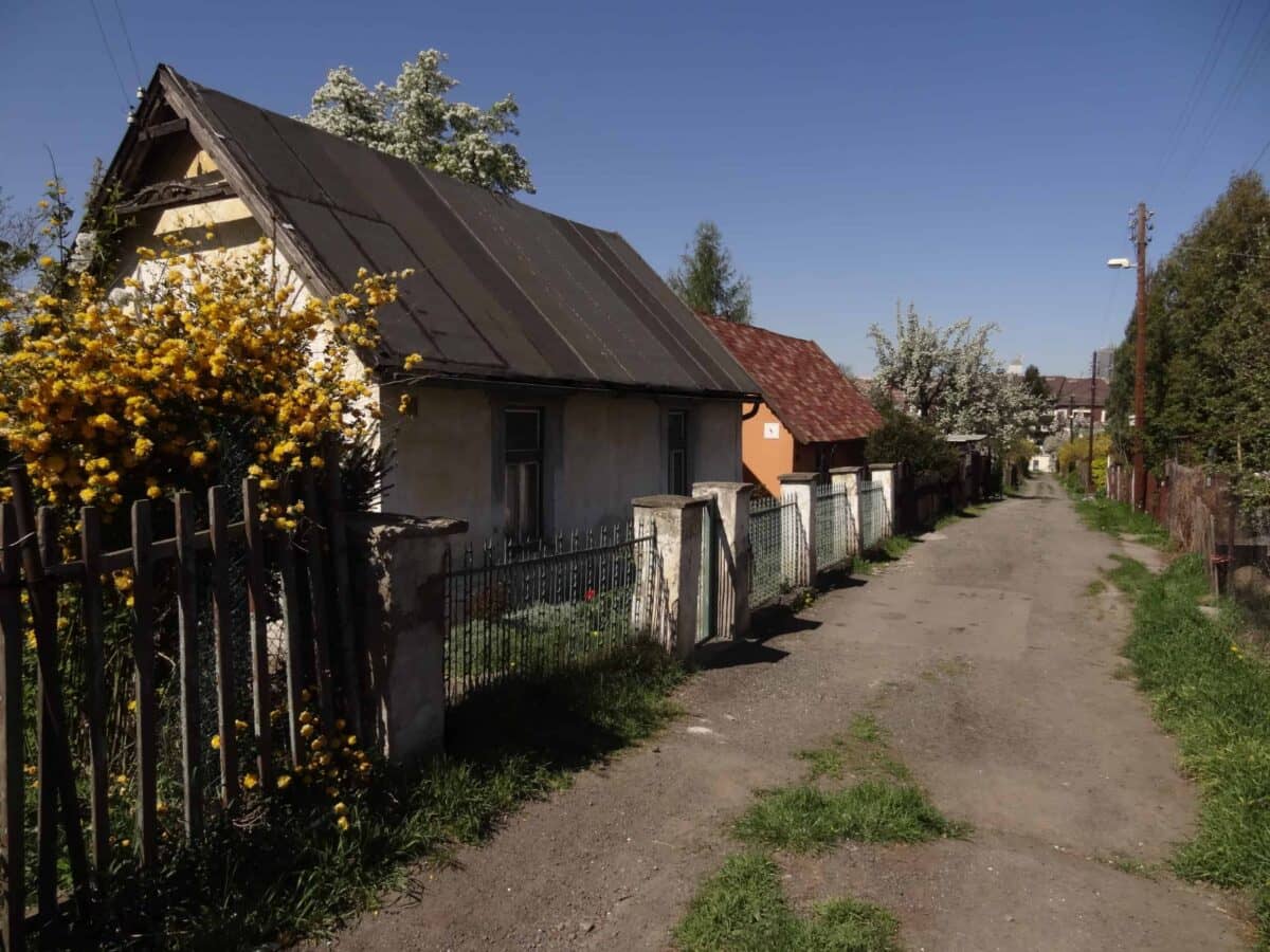 nouzova-kolonie-pod-bohdalcem-domy