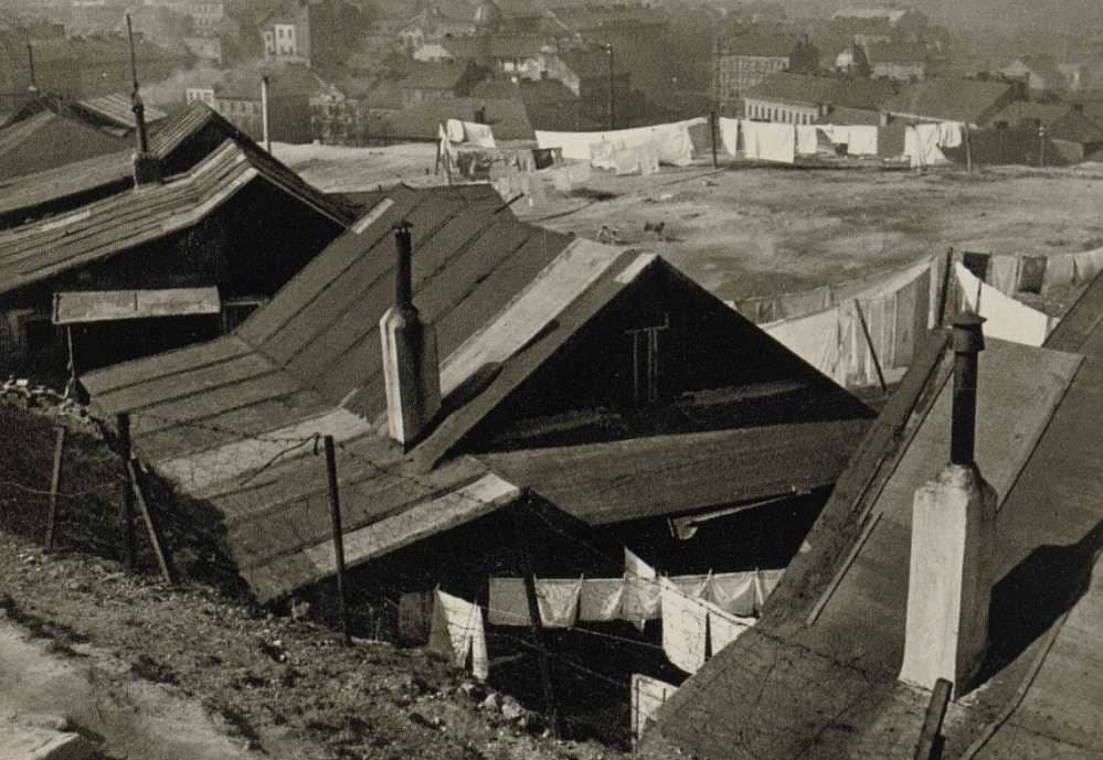 nouzova-kolonie-vrch-sv-.-krize-domy