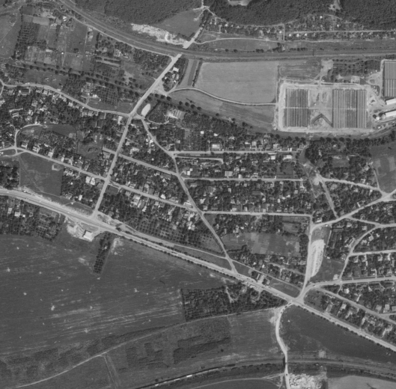 nouzova-kolonie-za-horou-letecky-snimek-1975